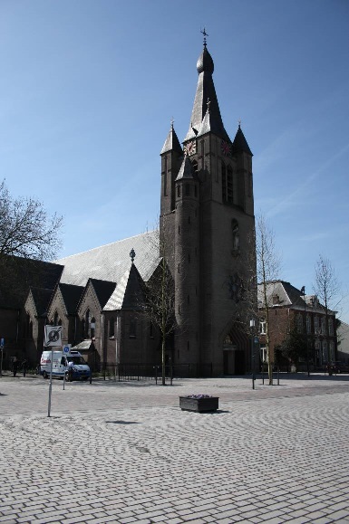 Nicolaaskerk Valkenswaard.jpg